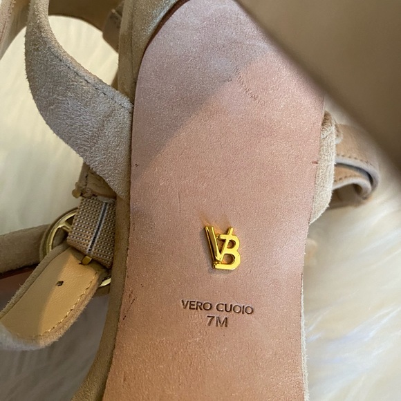 Veronica Beard Darcelle‎ Ankle Strap Stiletto
Sandal - Picture 4 of 9